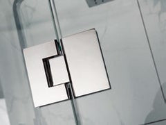 Frameless Fixed and Swing, Hinged Bath Shower Screen, 10mm glass. - Image 4