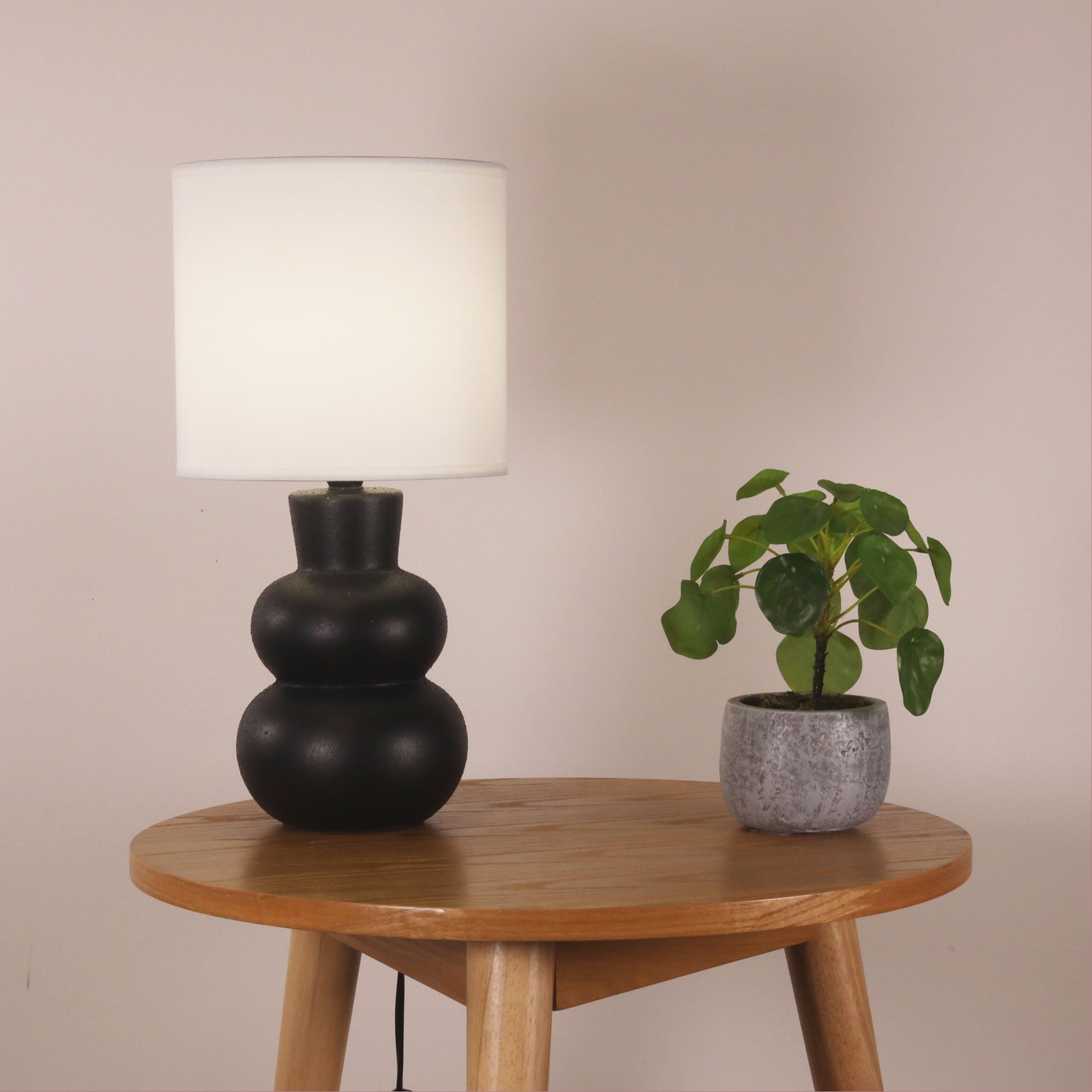 Holla Black Ceramic Table Lamp product image 2