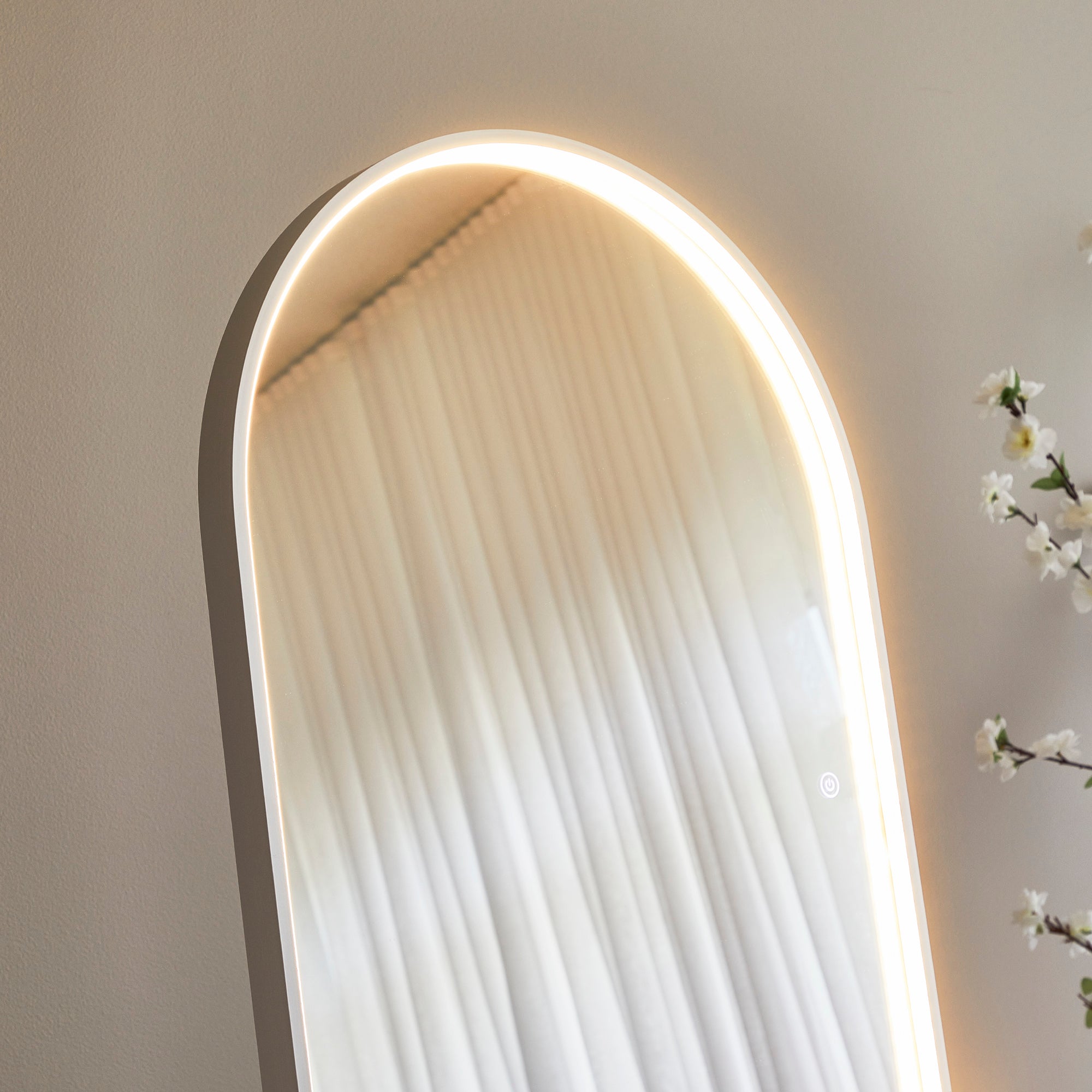 Luna 160cm Standing Arch Front Illuminated Mirror Silver product image 5