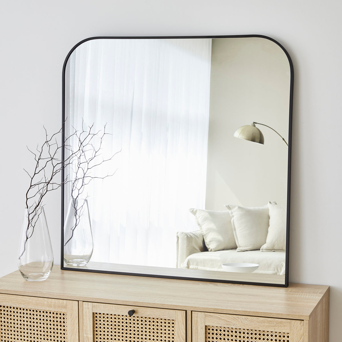 Ivy 90cm Rounded Mirror Black lifestyle image