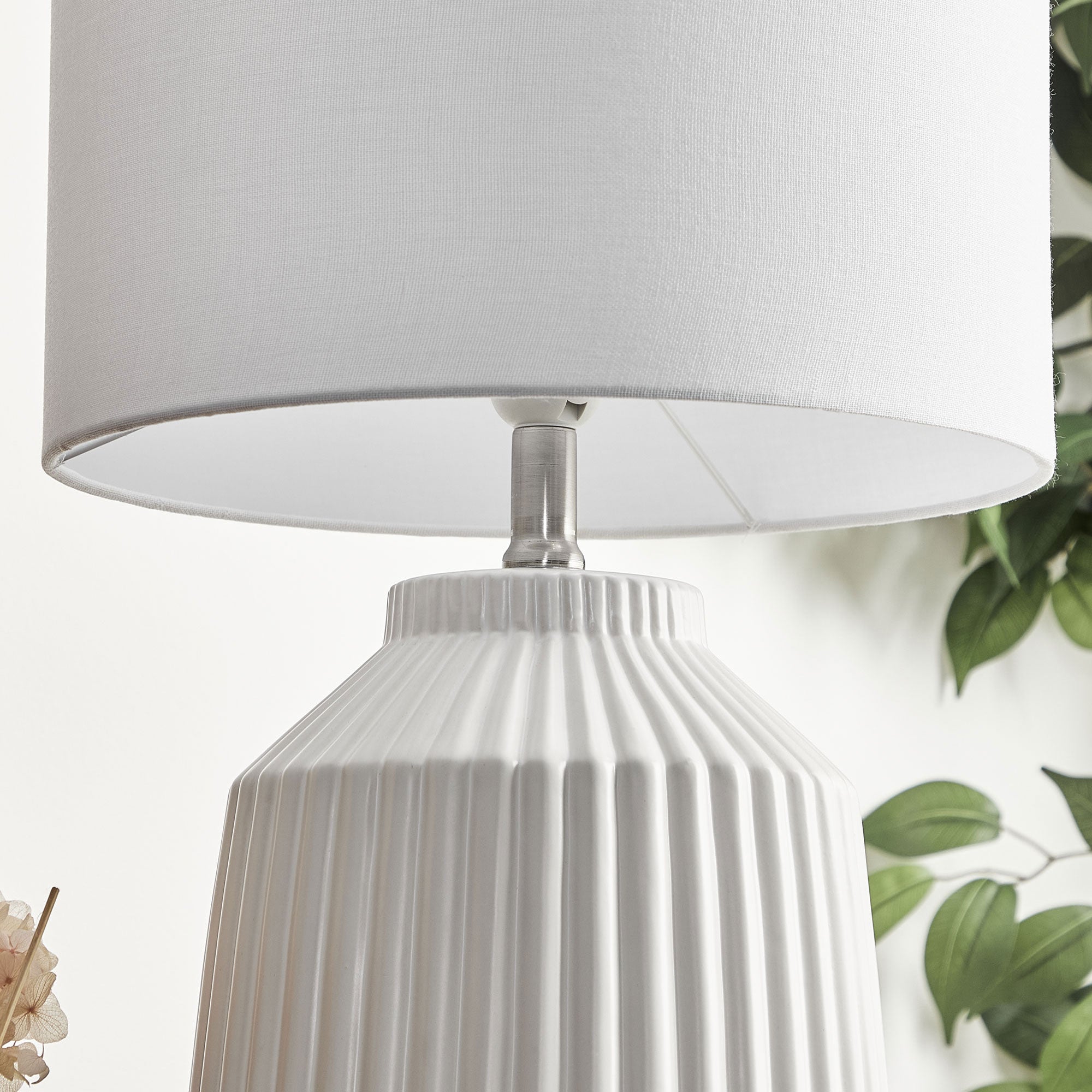 Pleat 57cm Modern Ceramic Table Lamp White product image 6