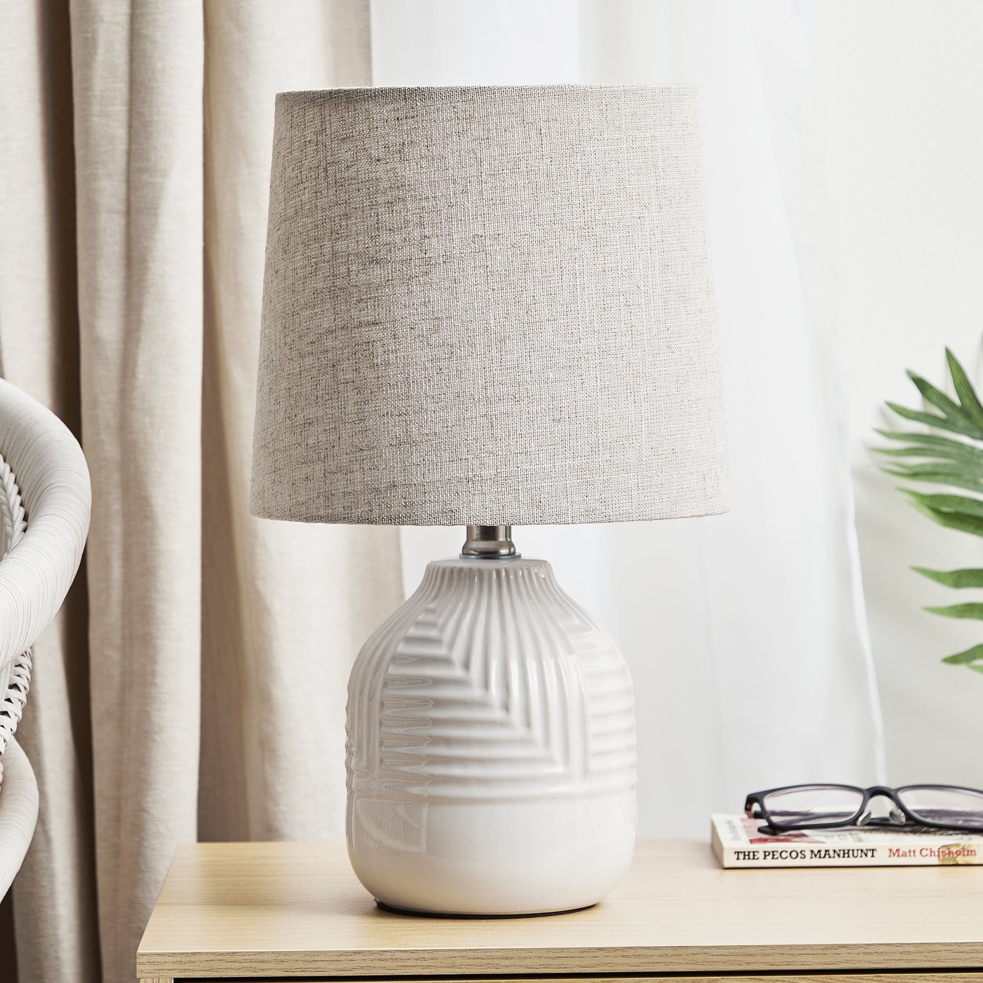 Maze 39cm Modern Ceramic Table Lamp White product image 7