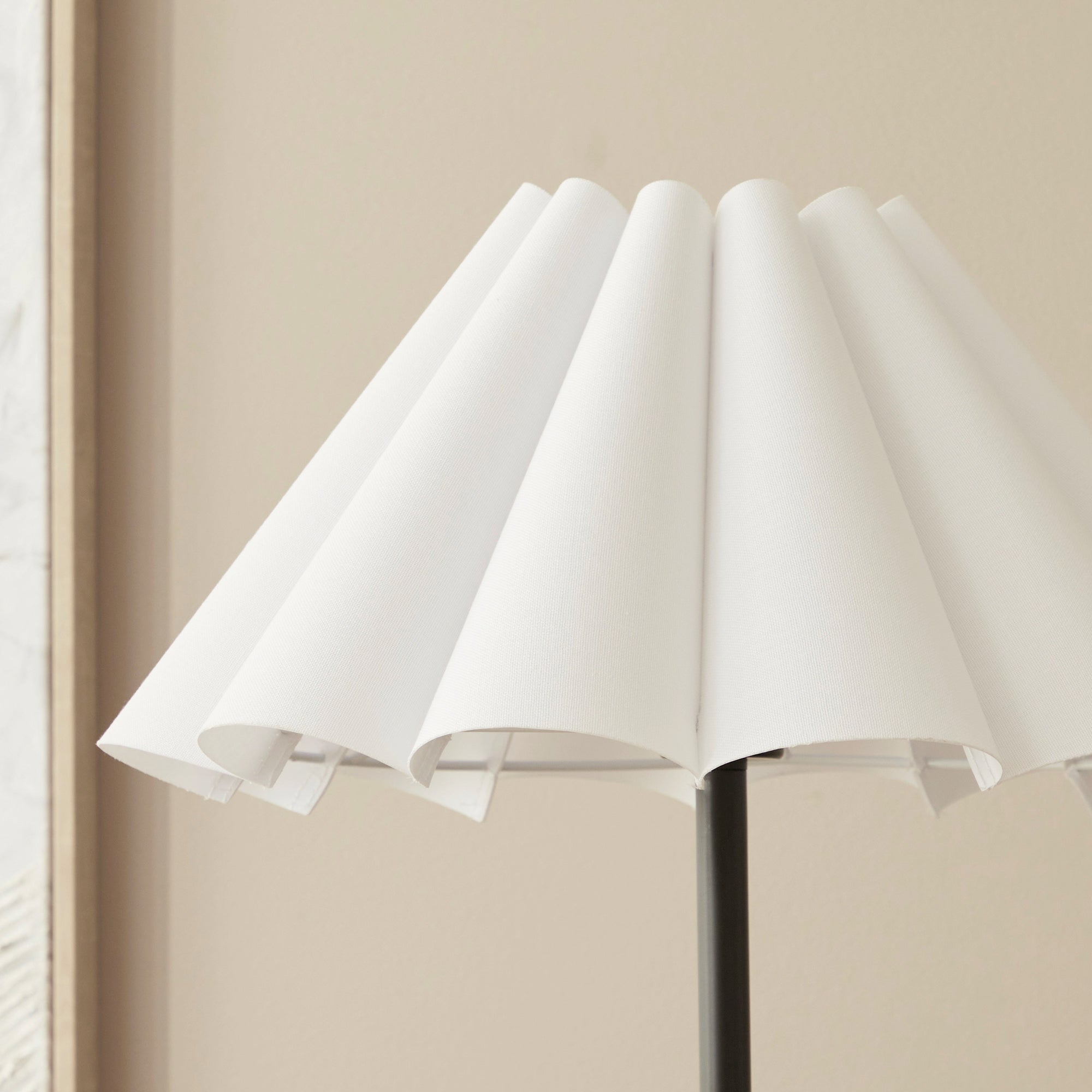 Zola Floor Lamp Black product image 5