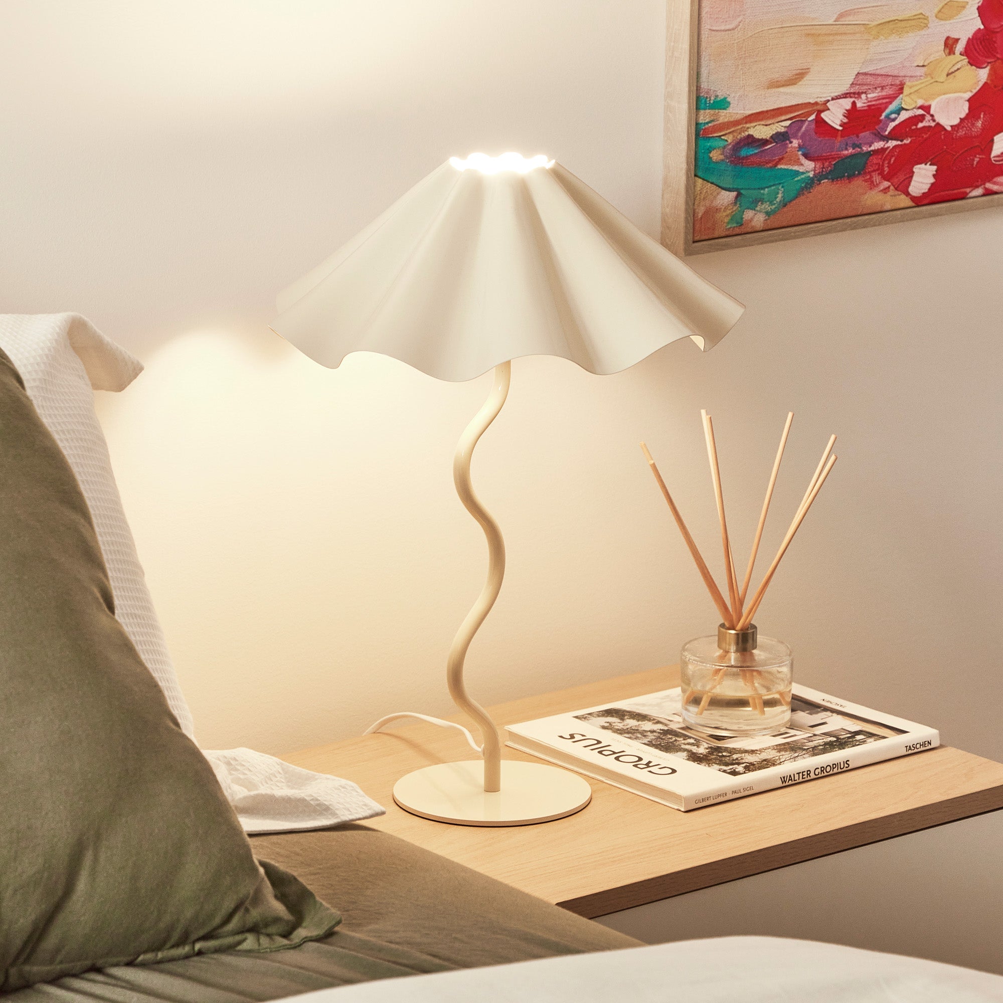 Lola Table Lamp Cloud product image 4