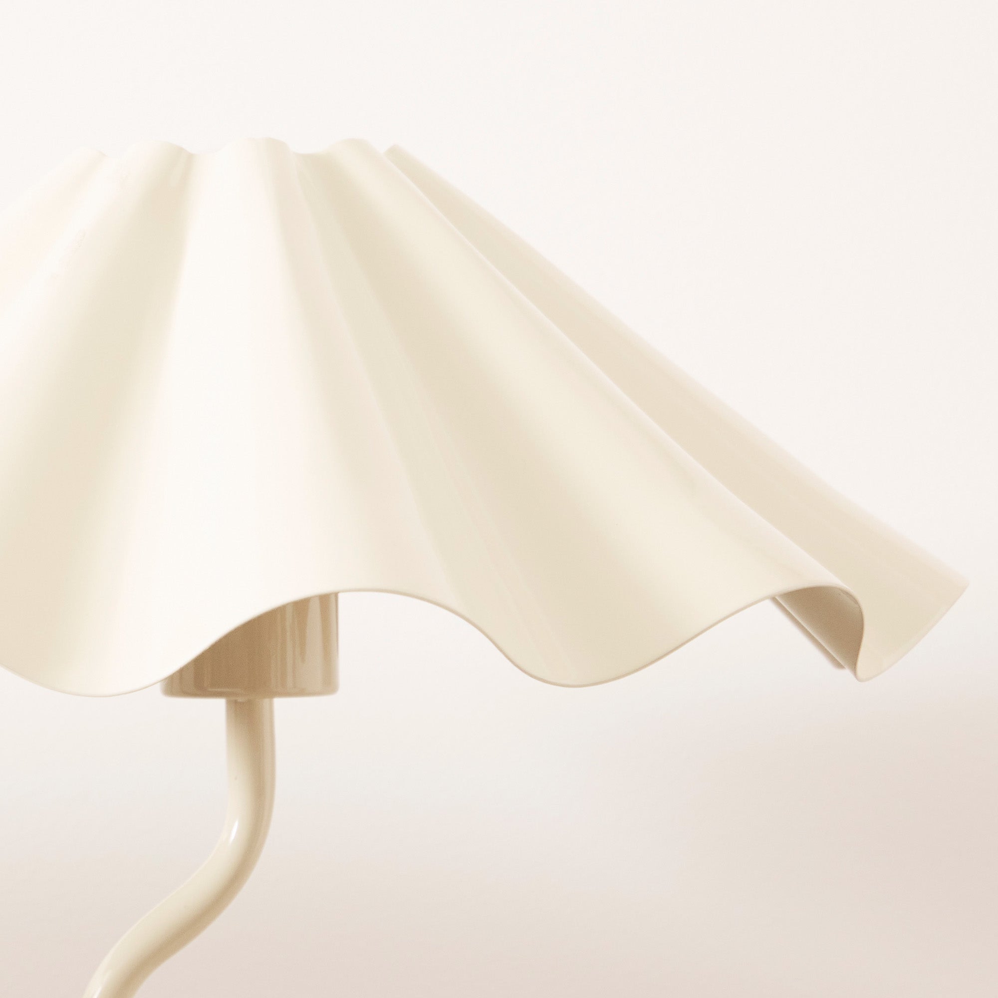 Lola Table Lamp Cloud product image 6