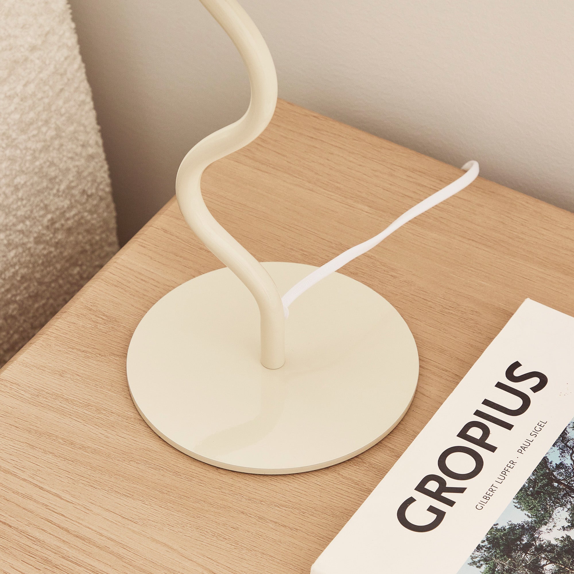 Lola Table Lamp Cloud product image 7