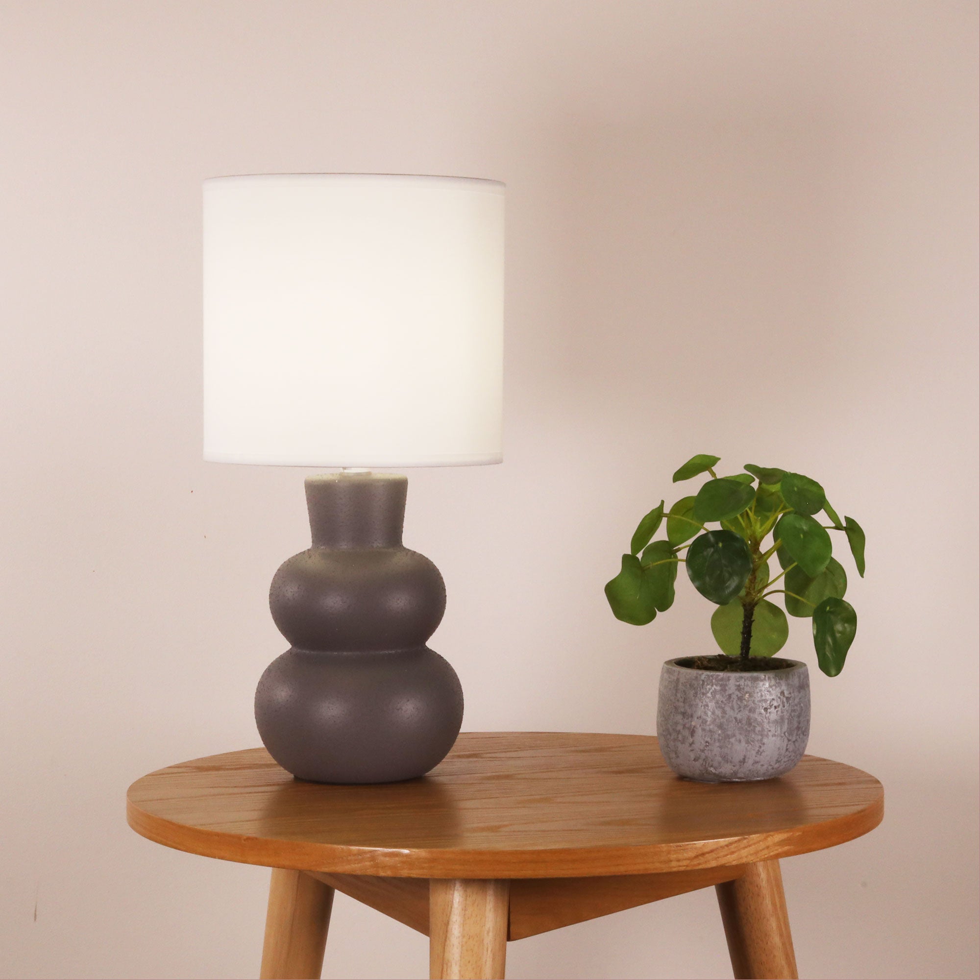 Holla Grey Ceramic Table Lamp product image 3