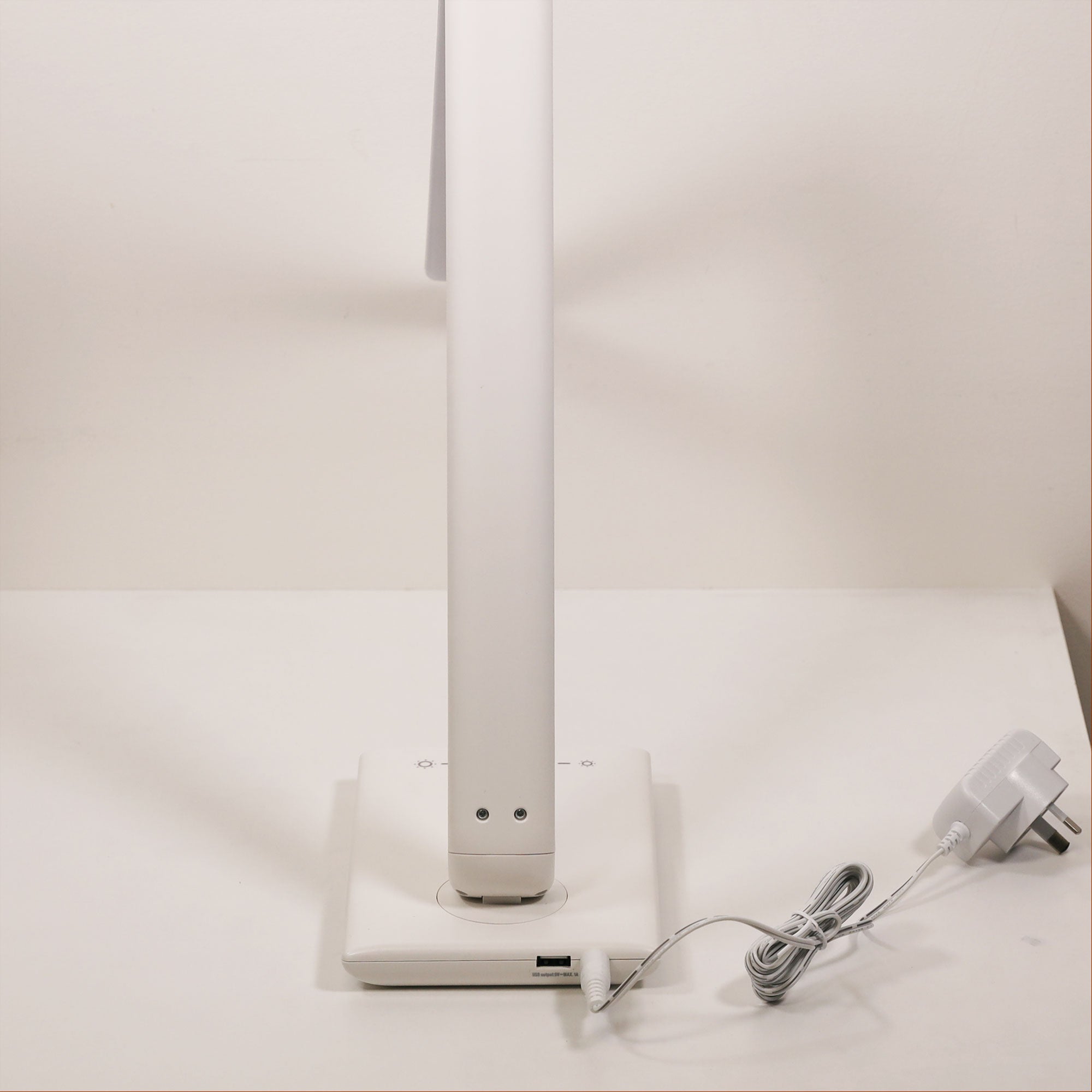 Luke Touch Dimming LED Lamp with USB Port Desk Lamp product image 2