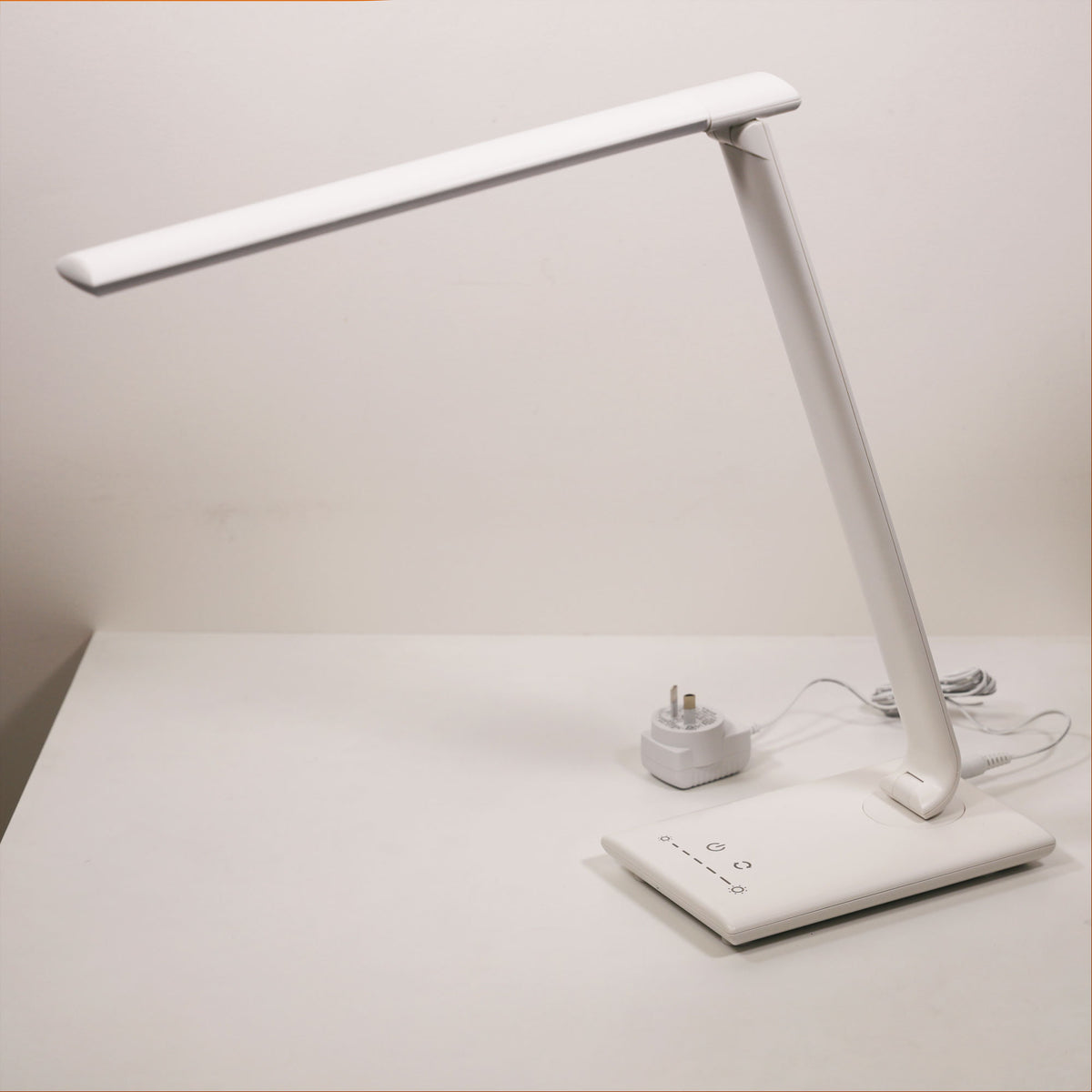 Luke Touch Dimming LED Lamp with USB Port Desk Lamp product image 3