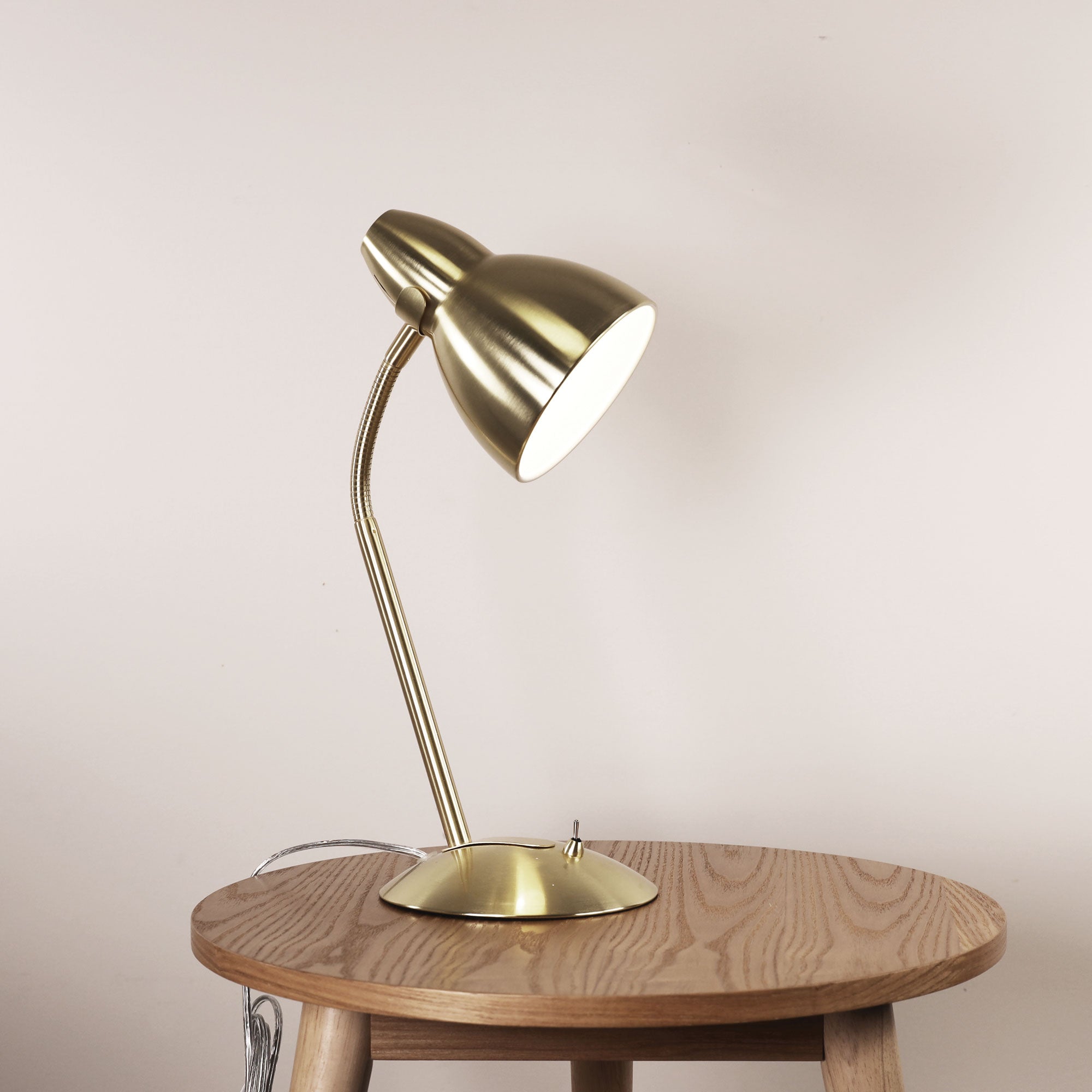 Trax Classic Gooseneck Desk Lamp product image 3