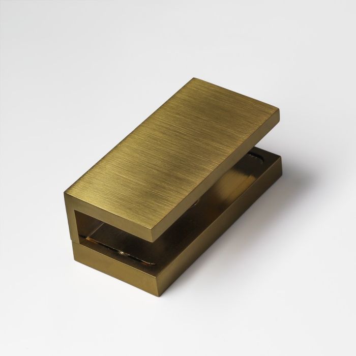 SBC10SQAS – U Bracket Concealed Screw Square Antique Brass – supplier gallery view 2