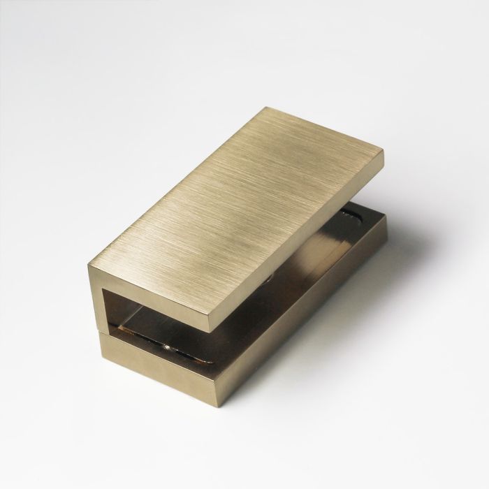 SBC10SQBB – U Bracket Concealed Screw Square Brushed Brass – supplier gallery view 2